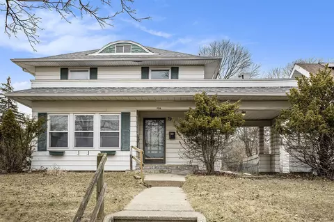 792 Oakridge, Jackson, MI 49203