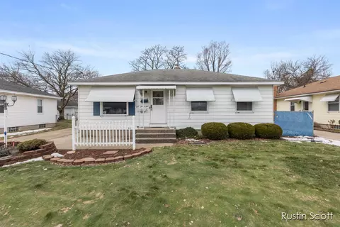 4309 Illinois, Wyoming, MI 49509