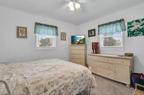 Bedroom - 945 Allen, Jackson, MI 49202 photo 1 of 1
