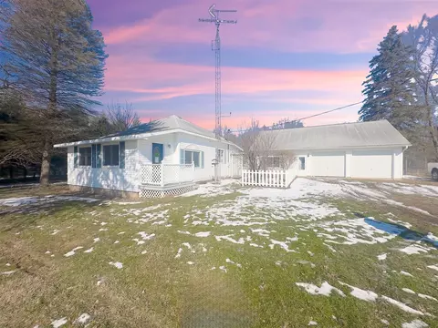 5461 Wilson, Coloma, MI 49038