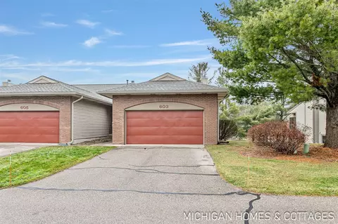 603 Crestview, Holland, MI 49423