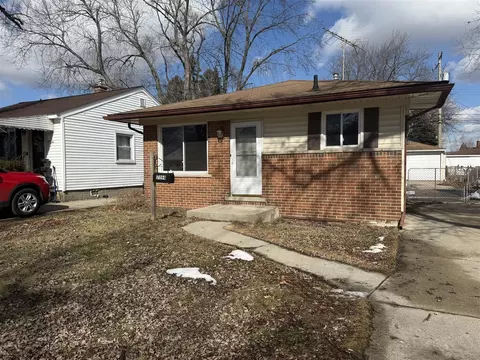 17094 Russell, Allen Park, MI 48101