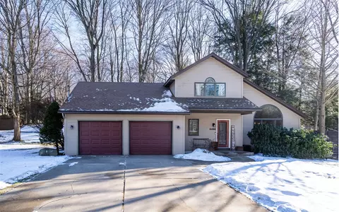 6496 147th, Holland, MI 49423