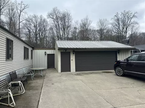 Exterior - 11402 M-60, Three Rivers, MI 49093 photo 10 of 11