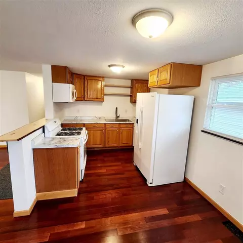 Kitchen - 3980 Juniper, Jackson, MI 49201 photo 1 of 4