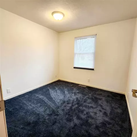Bedroom - 3980 Juniper, Jackson, MI 49201 photo 5 of 6