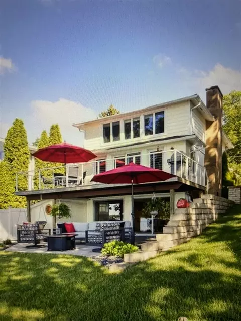 2401 Country Clb, Albion, MI 49224
