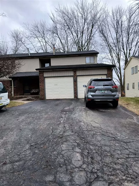 2250 Saginaw, Grand Rapids, MI 49506