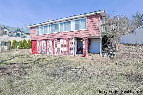 692 Lake 16, Allegan, MI 49010