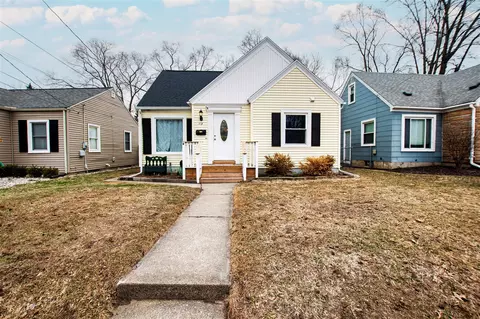 1121 Hoyt, Grand Rapids, MI 49507