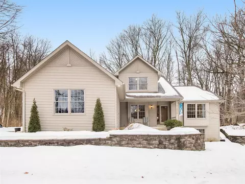 4575 Walkers Rdg, Kalamazoo, MI 49009