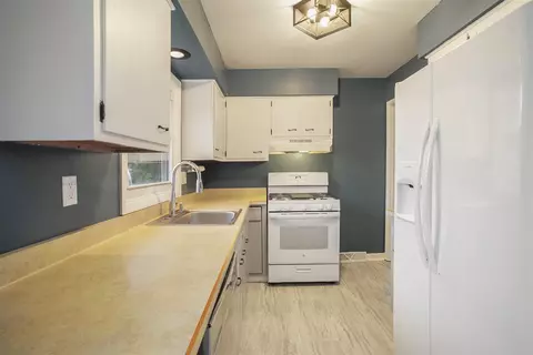 409 North, Marshall, MI 49068 photo 12