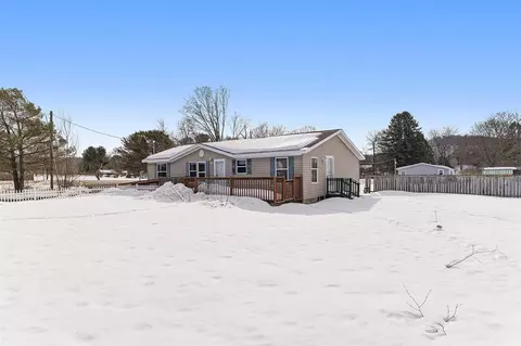 18116 Karlin Rd, Thompsonville, MI 49683
