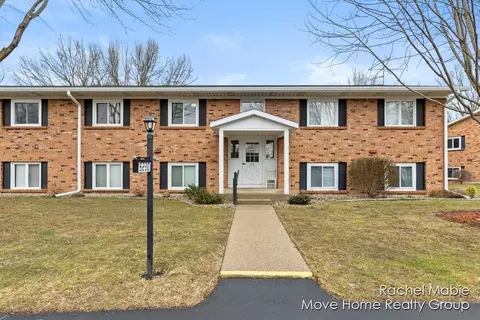 5230 Southbrook #79, Hudsonville, MI 49426