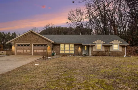 5850 W Q, Kalamazoo, MI 49009