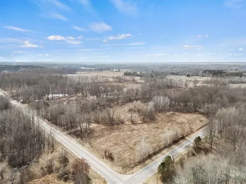 V/l 104th, Howard City, MI 49329