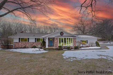 18736 N Fruitport, Spring Lake, MI 49456