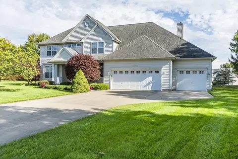 7797 Clydesdale, Kalamazoo, MI 49009