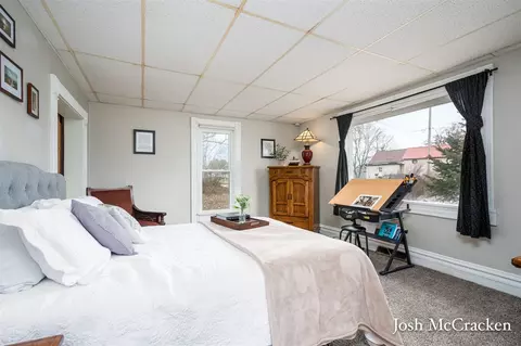 323 Lewis, Belding, MI 48809 photo 11