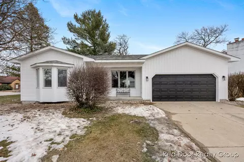 1288 Cambridge, Grand Rapids, MI 49506