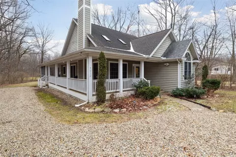 9012 Warren Woods, Lakeside, MI 49116