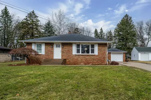 571 Jakway, Benton Harbor, MI 49022