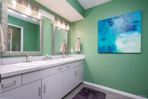 Bath - 7700 Kirkwall, Ada, MI 49301 photo 1 of 4