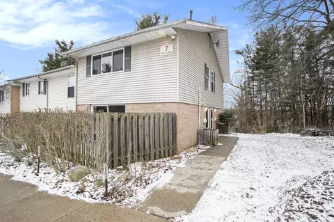 3543 Kenbrooke, Kalamazoo, MI 49006