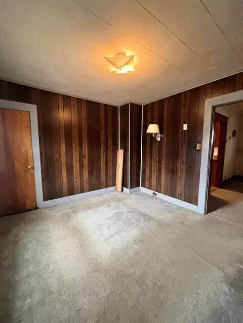 113 E Bird, Jackson, MI 49203 photo 5