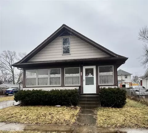 113 E Bird, Jackson, MI 49203