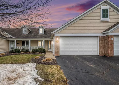 1721 W Clearwater, Zeeland, MI 49464