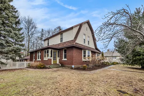 553 Erie, South Haven, MI 49090