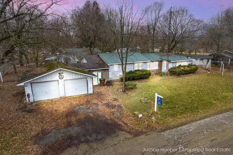 441 Edna, Nashville, MI 49073