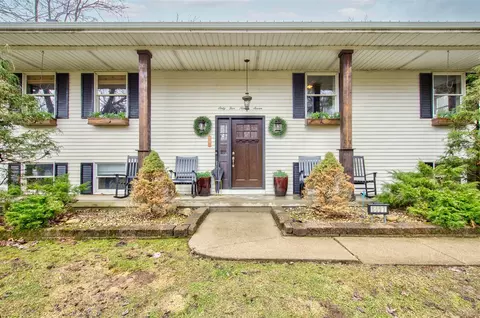 Exterior - 6597 Lorrie Dr, Spring Arbor, MI 49283 photo 3 of 5