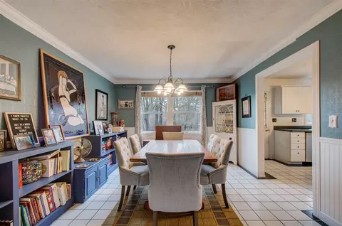 Dining - 6597 Lorrie Dr, Spring Arbor, MI 49283 photo 2 of 2