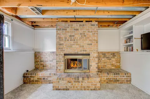 Living - 6597 Lorrie Dr, Spring Arbor, MI 49283 photo 5 of 5