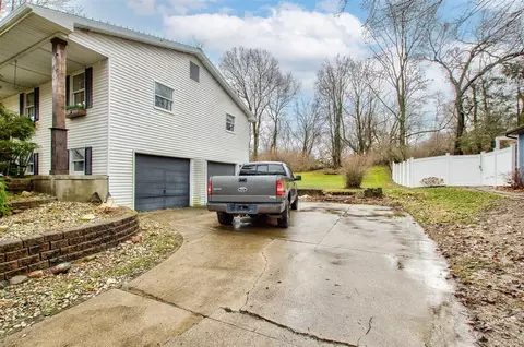 Exterior - 6597 Lorrie Dr, Spring Arbor, MI 49283 photo 2 of 5