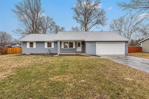 1449 Ventnor, Saint Joseph, MI 49085