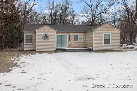62 S Kenwood, Muskegon, MI 49442