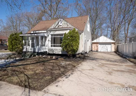 982 Allen, Muskegon, MI 49442