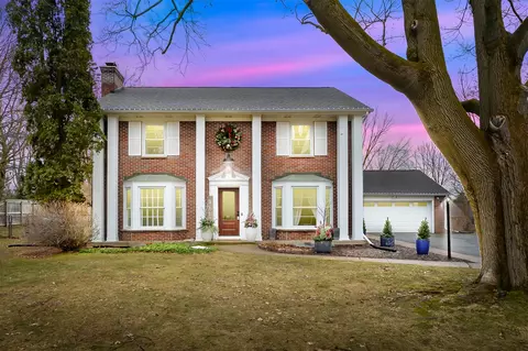 4125 Grand Pr, Kalamazoo, MI 49006