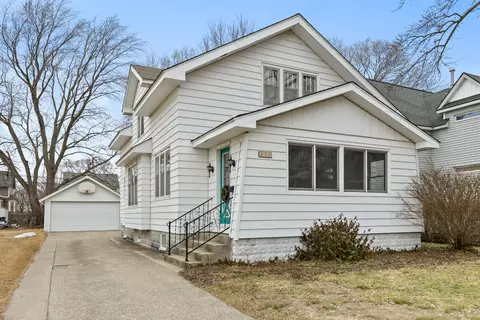 271 W 13th, Holland, MI 49423