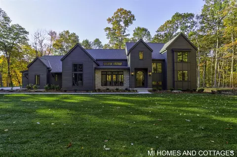 15654 River Trce, West Olive, MI 49460