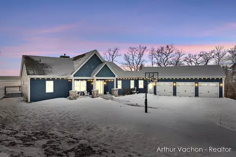 9017 S Catalpa, Newaygo, MI 49337