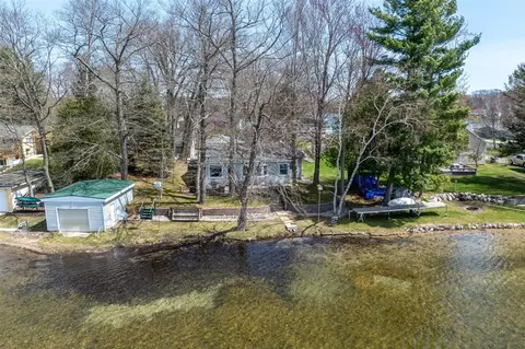8581 Lynwood, Mecosta, MI 49332