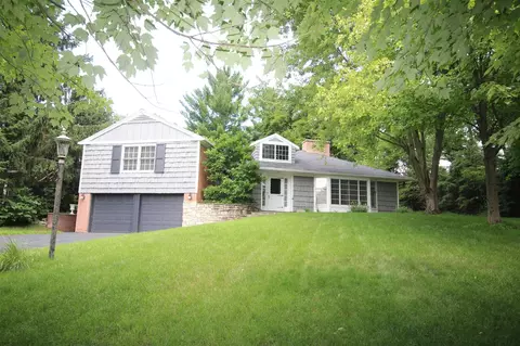 1140 Cambridge, Grand Rapids, MI 49506
