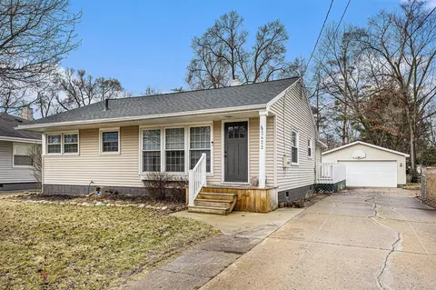 2422 Dawn, Jackson, MI 49203