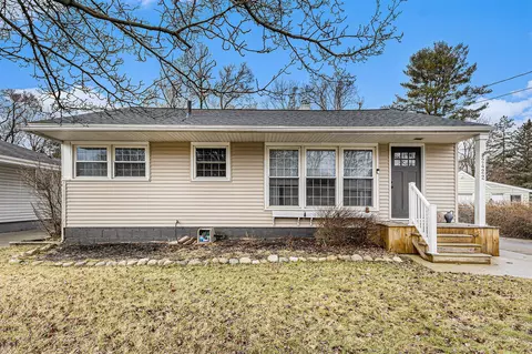2422 Dawn, Jackson, MI 49203 photo 2