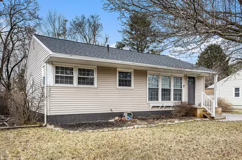 2422 Dawn, Jackson, MI 49203 photo 3