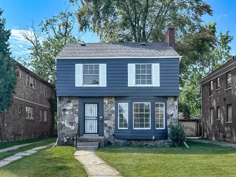14821 Strathmoor, Detroit, MI 48227
